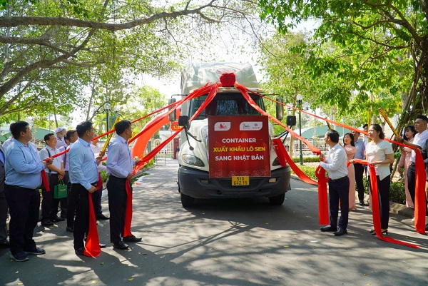 Đồng Tháp xuất khẩu lô sen đầu tiên sang Nhật Bản (10/05/2024)